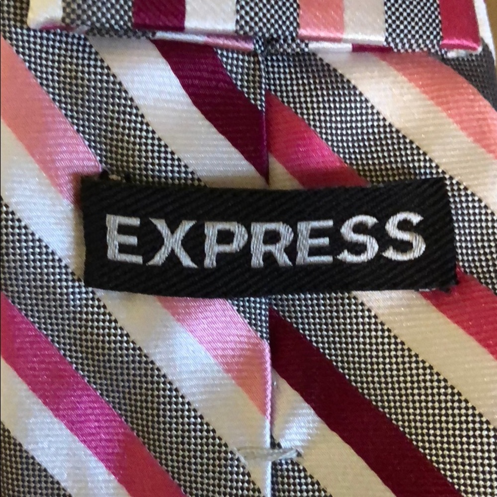 Express tie - Picture 3 of 3